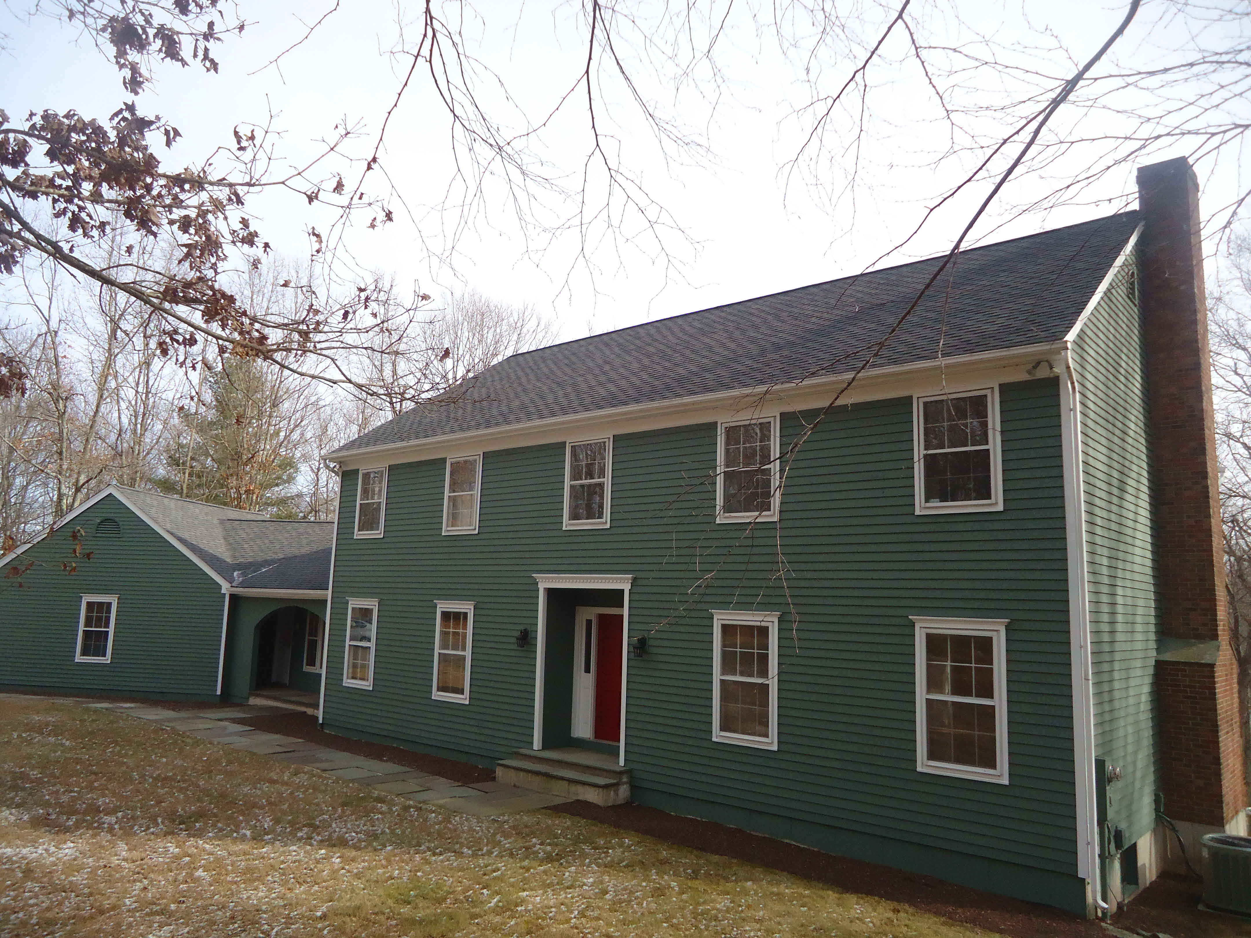 Building photograph for 50 SUMMIT LN